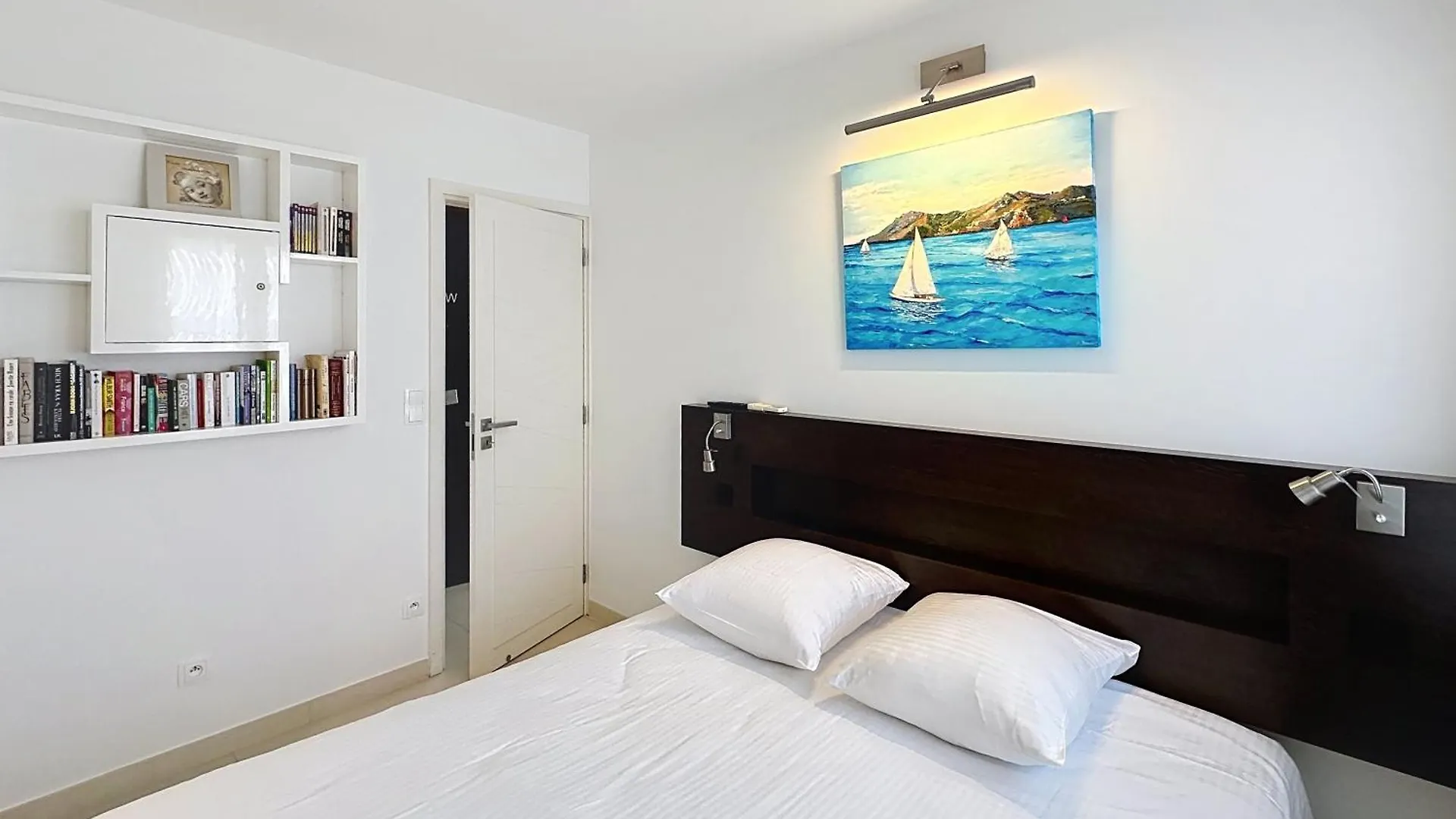 Modern 2-Bedroom Stunning Sea View On La Croisette Cannes
